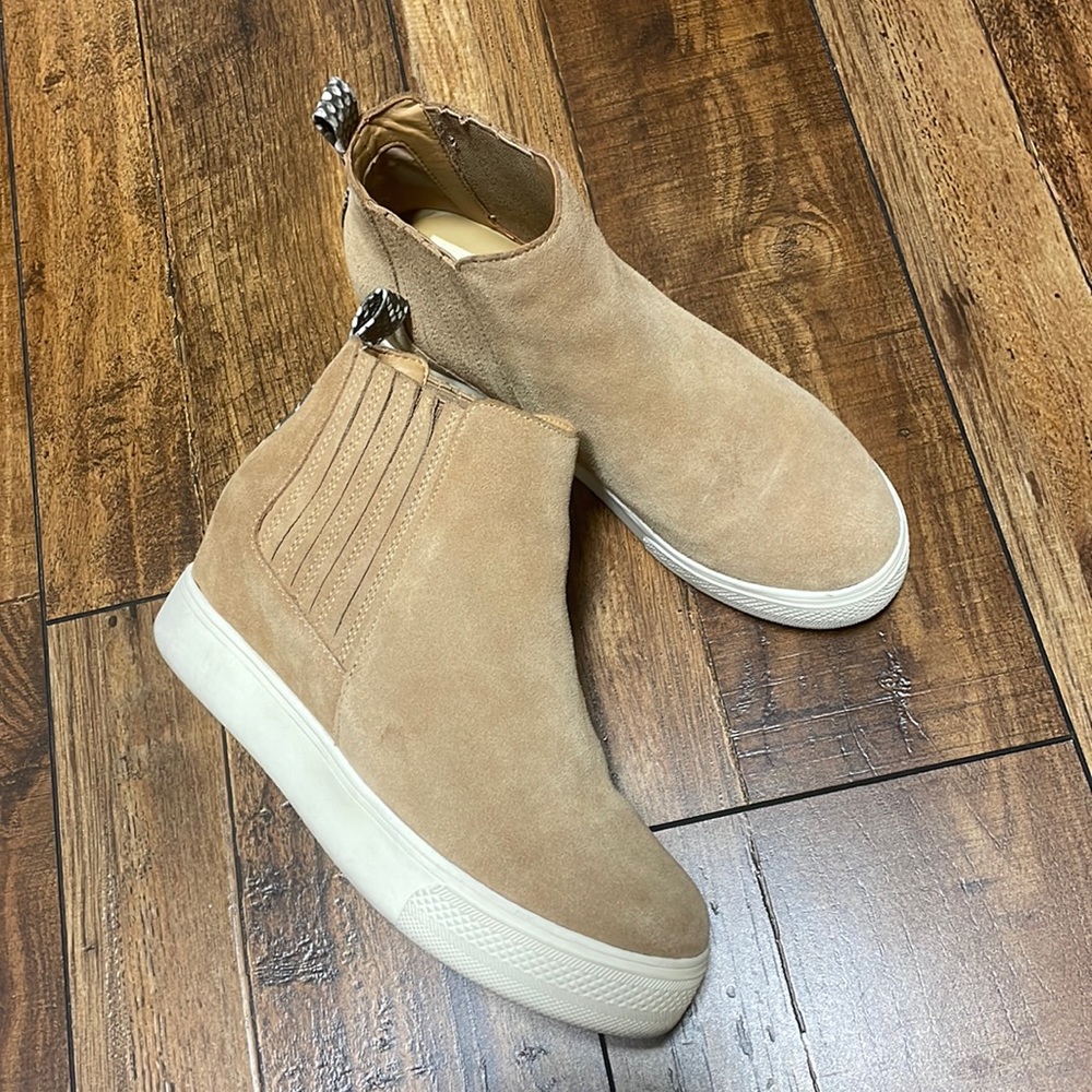 COPY - Dolce Vita Wylee Slip on Sneaker